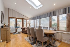 Photo 32- click for photo gallery